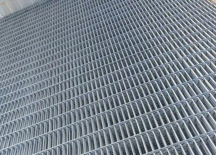 Galvanised Weld Mesh Panel 2.44m x 1.22m – 75mm holes | 5mm Wire