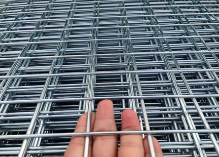 Welded mesh 1.8m x 0.9m – 50mm/58mm holes (10 swg / 3mm). Hot dip galvanized